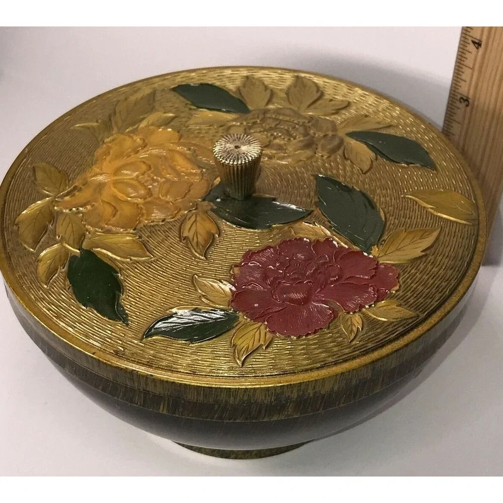 Decorative lacquered‎ bowl/dish l w/ Lid Flowers & Leaves Made in Japan.